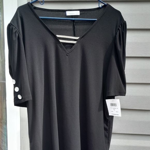 NWT 89th & Maddison Womens 2X  Black Blouse  Top with Button Detail - Picture 1 of 7